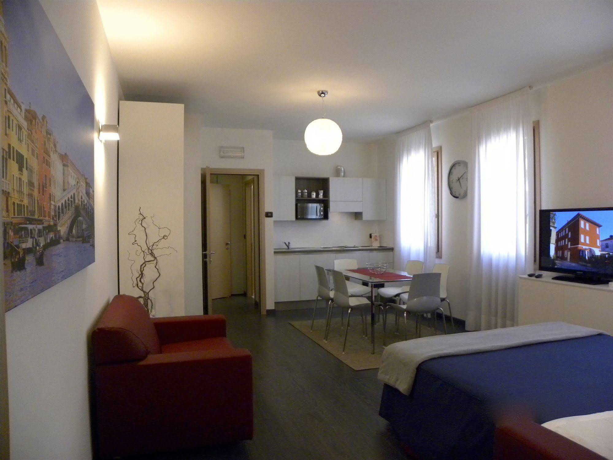 Venice Apartments Dante Mestre Eksteriør bilde