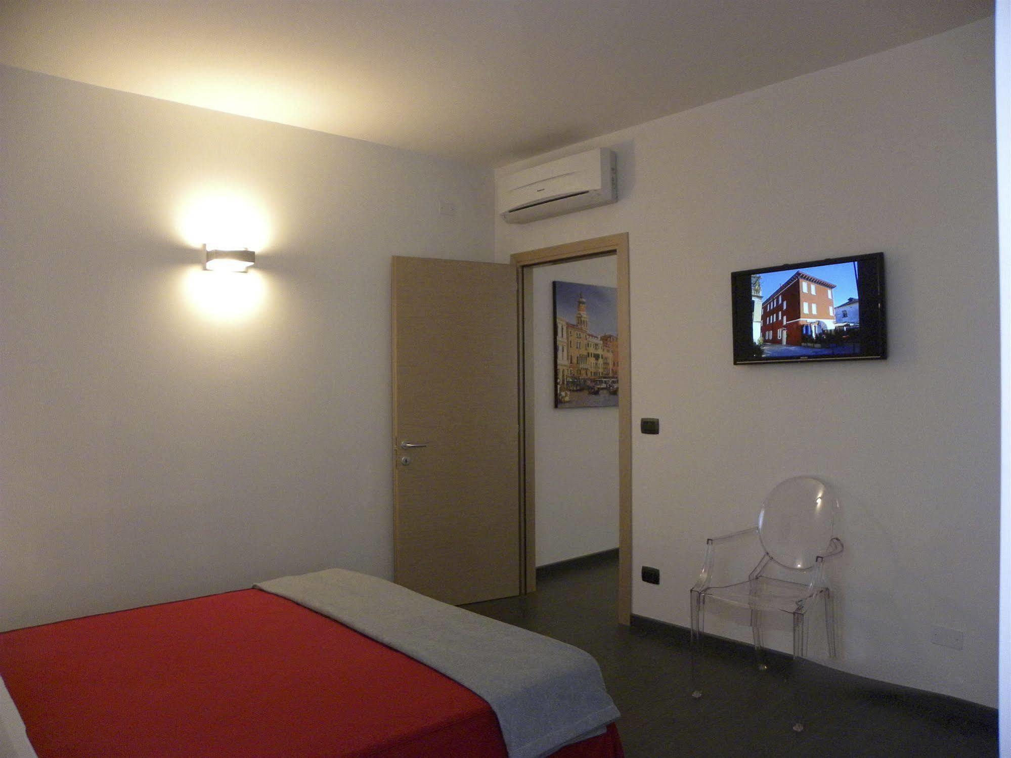 Venice Apartments Dante Mestre Eksteriør bilde